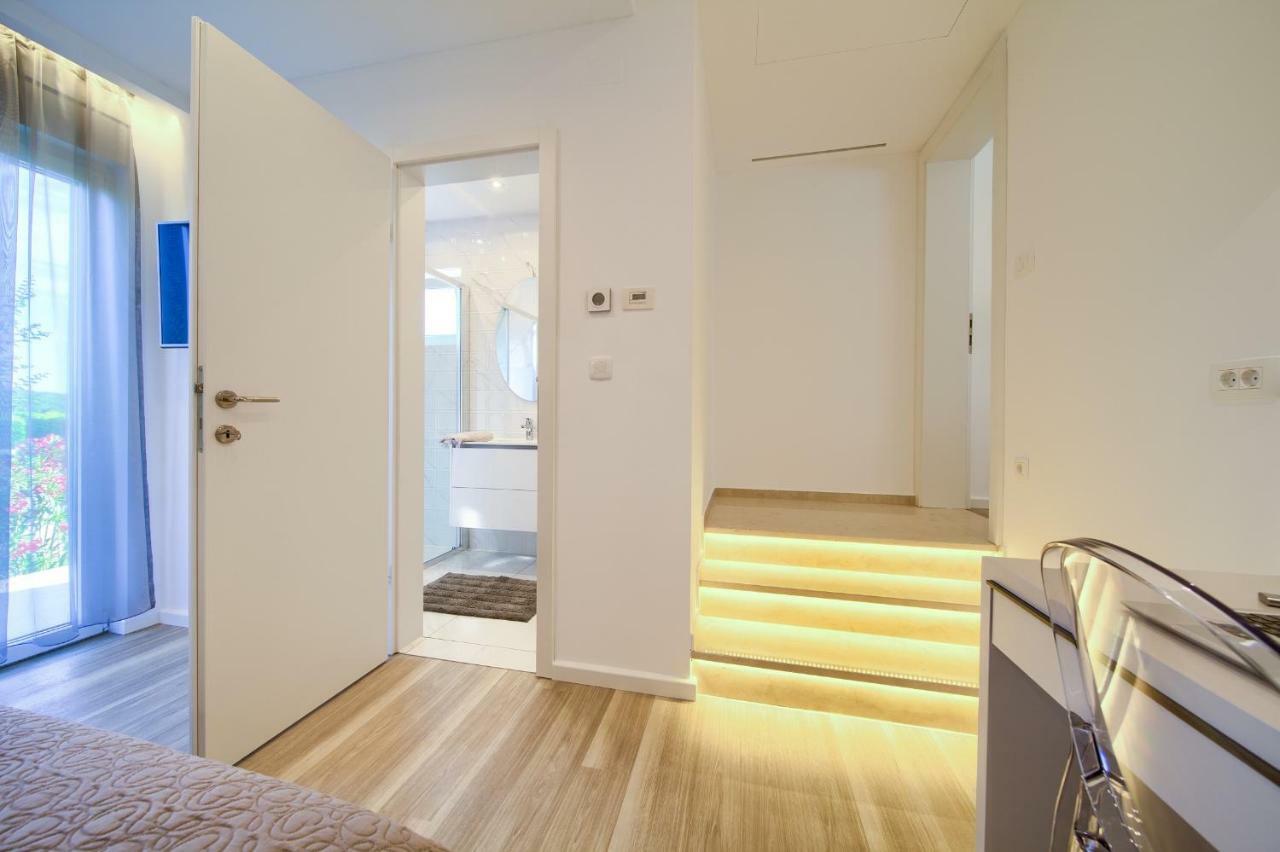 Holiday Home Elegant Vrh  ภายนอก รูปภาพ