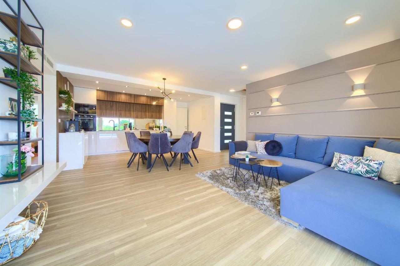 Holiday Home Elegant Vrh  ภายนอก รูปภาพ