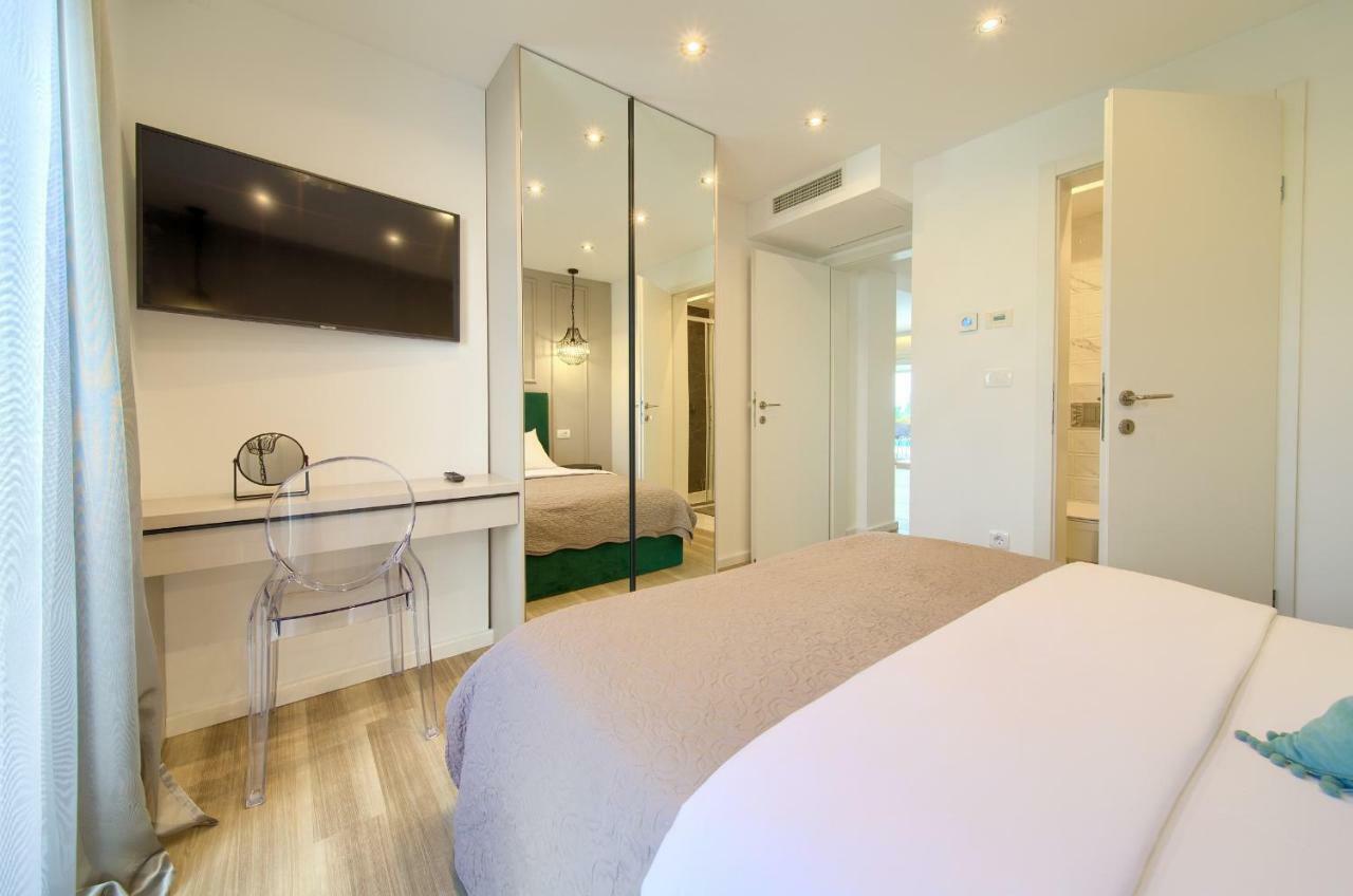 Holiday Home Elegant Vrh  ภายนอก รูปภาพ